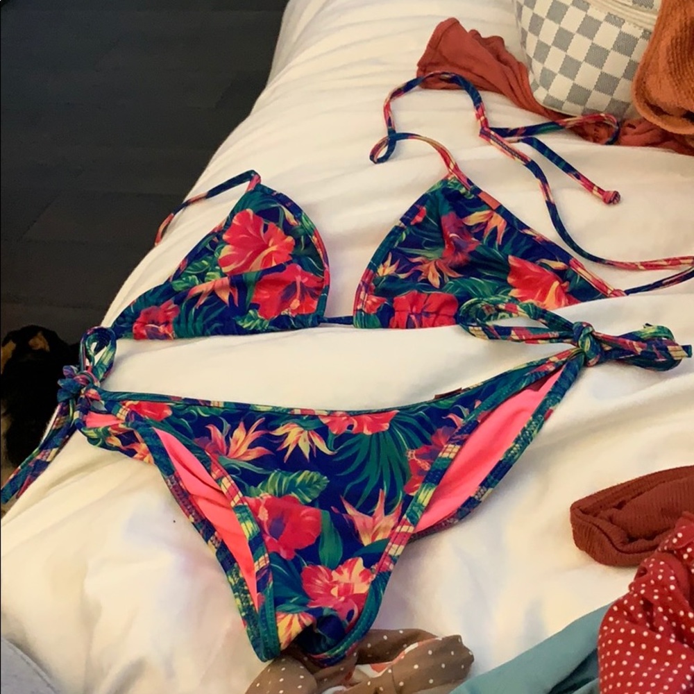 Tropical DOLLS bikini set